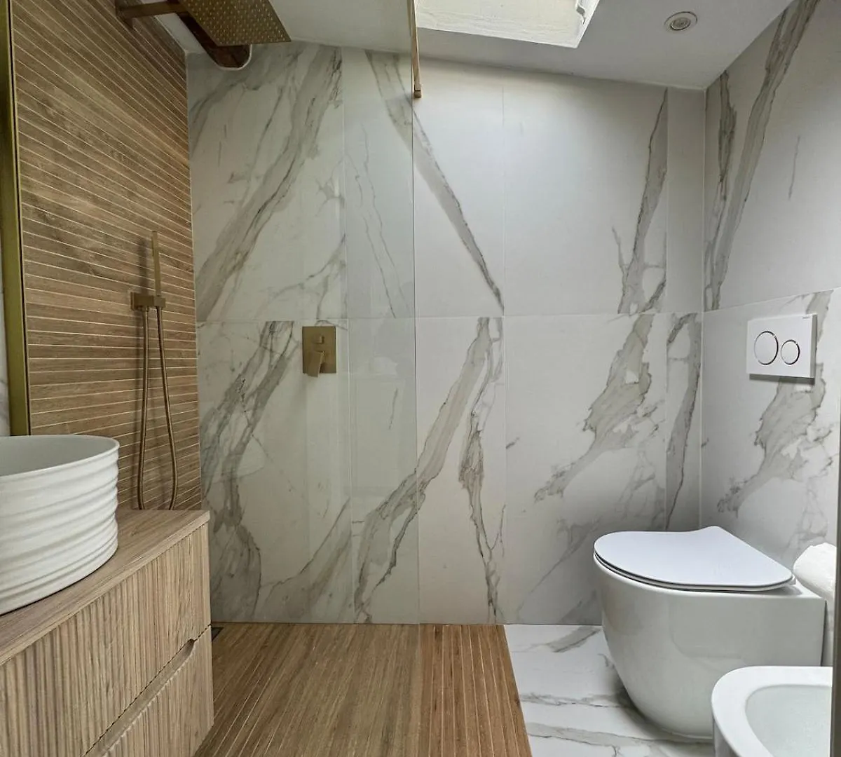 Three-Room Apartment 200 Meters From The Sea! Marina di Pietrasanta